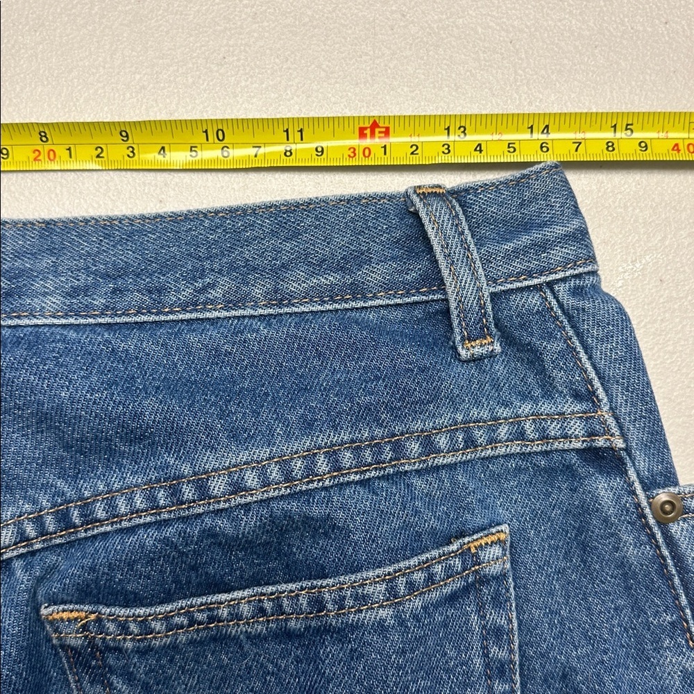 L.L. Bean Original Fit/Relaxed Jeans - Picture 5 of 6